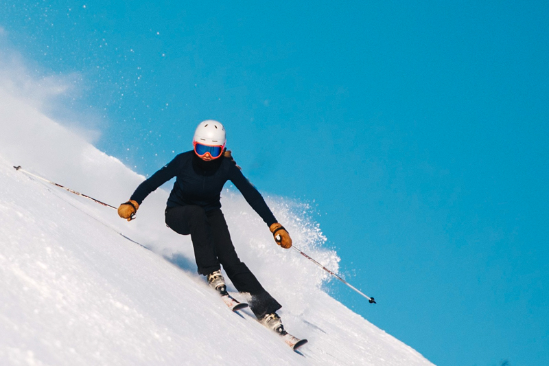 Многодневные курсы по горным лыжам для девушек в Архызе и на Эльбрусе